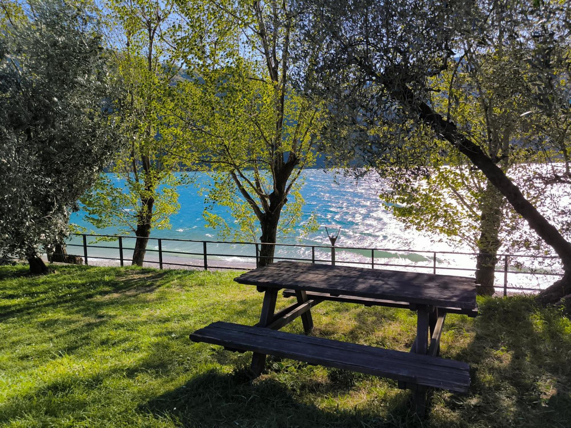 La Meridiana Sul Lago Abbadia Lariana Rum bild